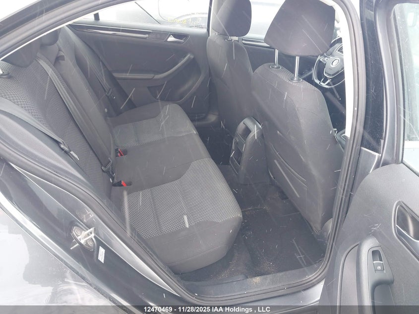 2016 Volkswagen Jetta Comfortline VIN: 3VWD07AJ4GM417658 Lot: 12470469