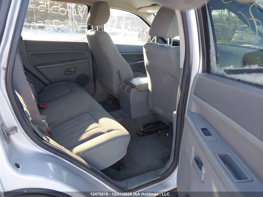 1J4HR48N45C507659 2005 JEEP GRAND CHEROKEE photo no. 8