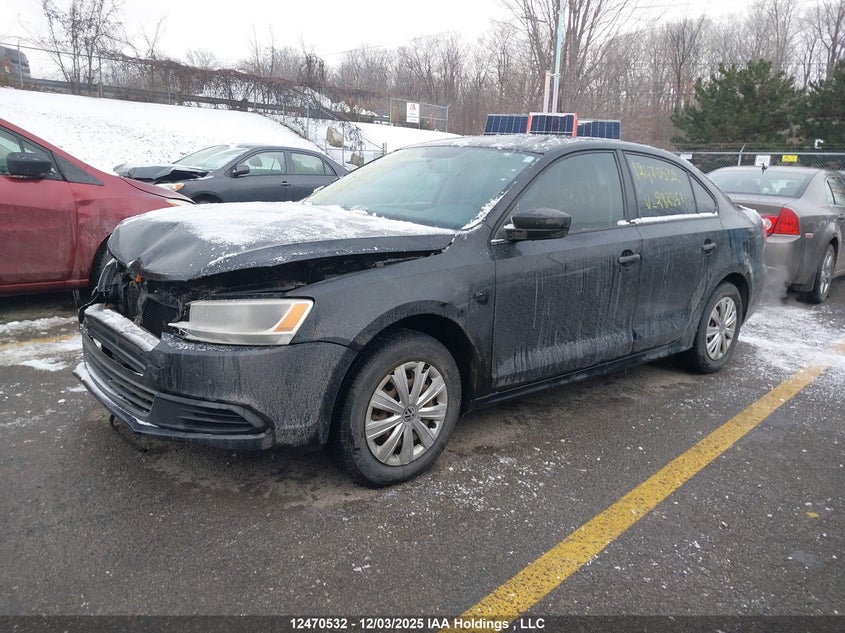 3VW1K7AJ4DM282951 2013 VOLKSWAGEN JETTA photo no. 2