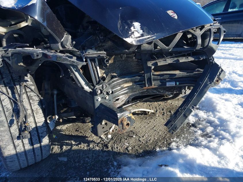 WP1AB2A29BLA44816 2011 PORSCHE CAYENNE photo no. 22