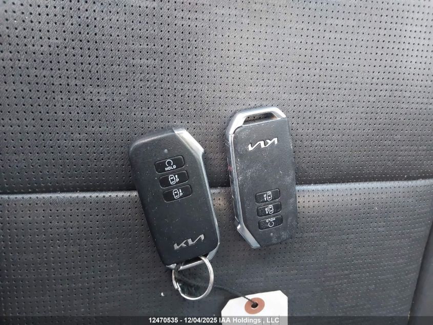 2023 Kia Niro Ev Limited/Limited W/Snow White Pearl Grey Exterior VIN: KNDCT3L11P5061607 Lot: 12470535