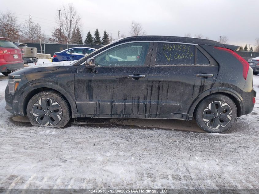 2023 Kia Niro Ev Limited/Limited W/Snow White Pearl Grey Exterior VIN: KNDCT3L11P5061607 Lot: 12470535
