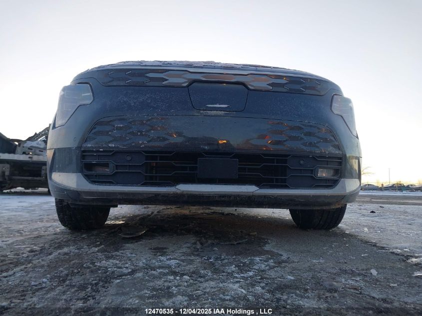 2023 Kia Niro Ev Limited/Limited W/Snow White Pearl Grey Exterior VIN: KNDCT3L11P5061607 Lot: 12470535