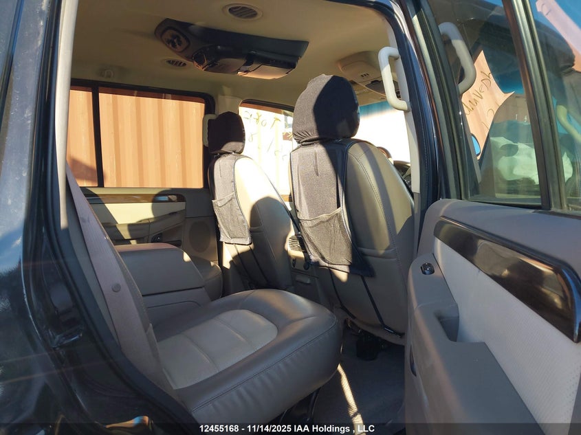 2004 Ford Explorer Eddie Bauer VIN: 1FMZU74W74UA23921 Lot: 12455168X