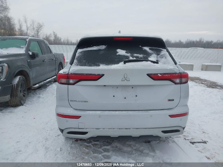 2023 Mitsubishi Outlander Le/Le Premium/Noir/Se/Sel VIN: JA4J4UA88PZ615903 Lot: 12470653