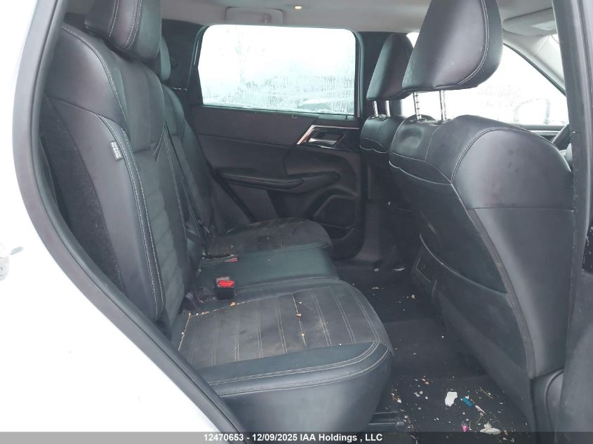 2023 Mitsubishi Outlander Le/Le Premium/Noir/Se/Sel VIN: JA4J4UA88PZ615903 Lot: 12470653