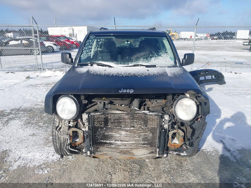 1J4NT2GB0AD636633 2010 JEEP LIBERTY (PATRIOT) photo no. 13