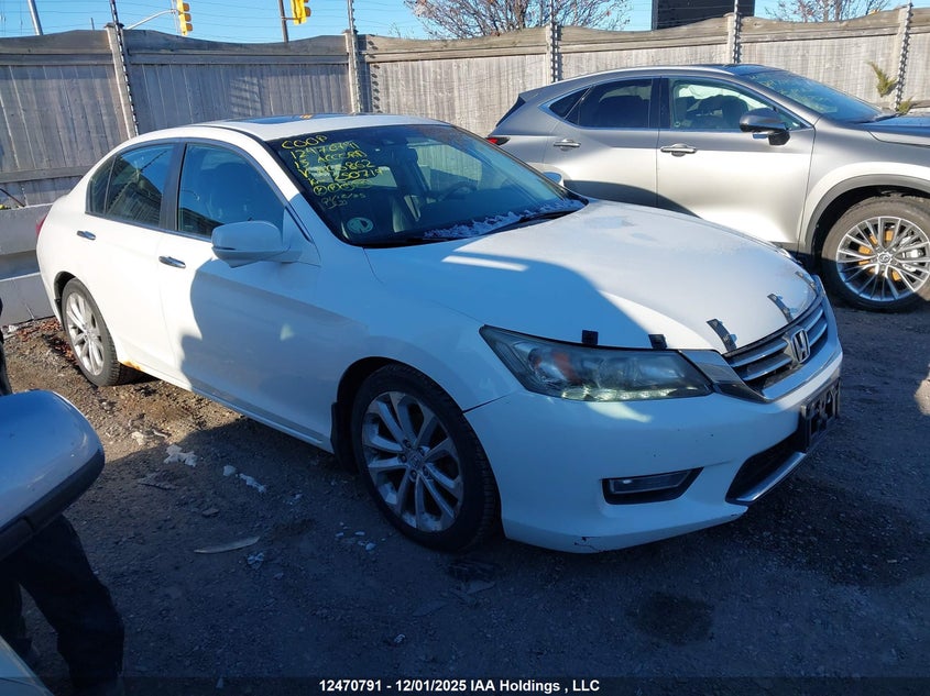 1HGCR2F99DA806862 2013 Honda Accord Touring auction photo 1