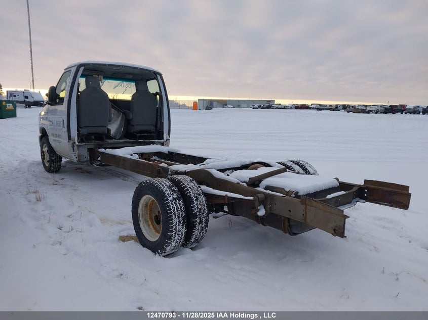 1FDWE4F67KDC51989 2019 FORD ECONOLINE photo no. 3