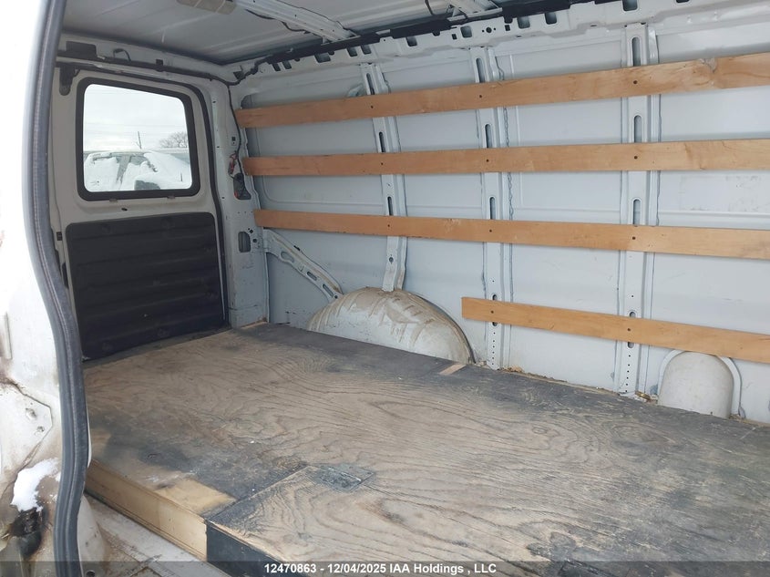 1GTW7FCF3F1130740 2015 GMC SAVANA photo no. 8