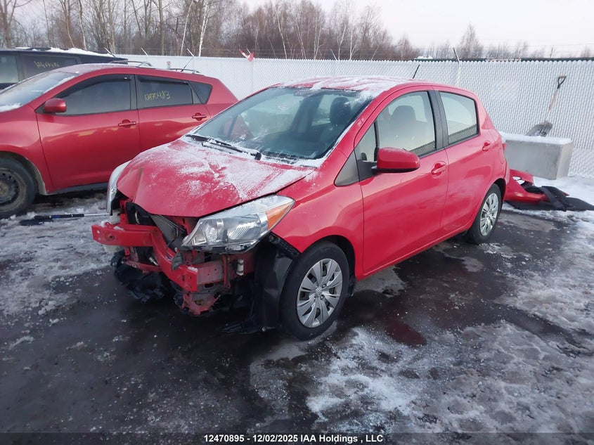 JTDKTUD35DD568884 2013 TOYOTA YARIS photo no. 2
