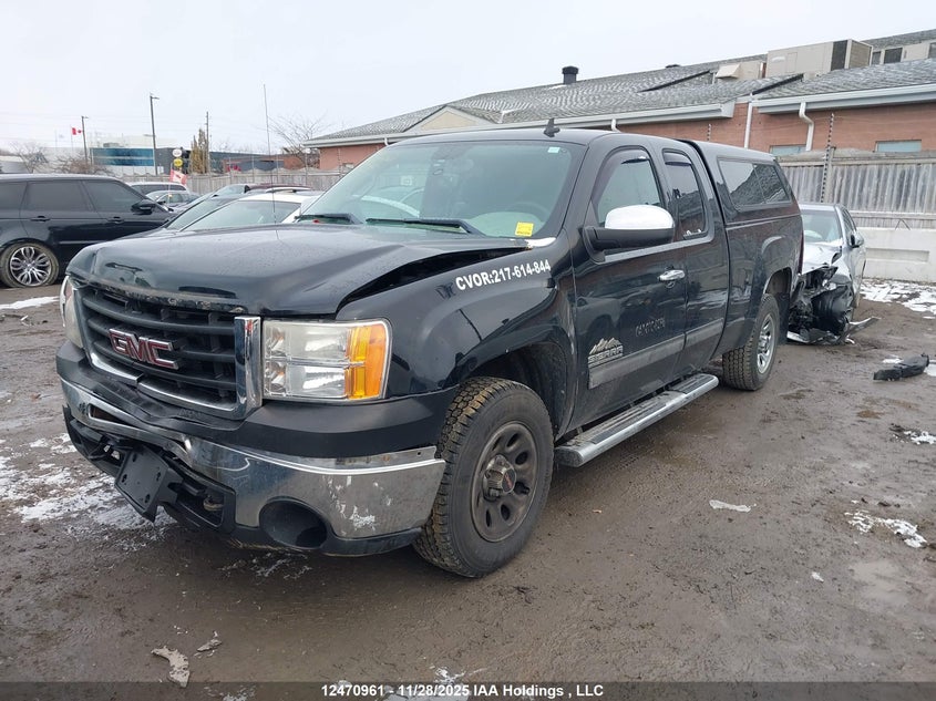 1GTR1UEAXDZ388286 2013 GMC SIERRA photo no. 2
