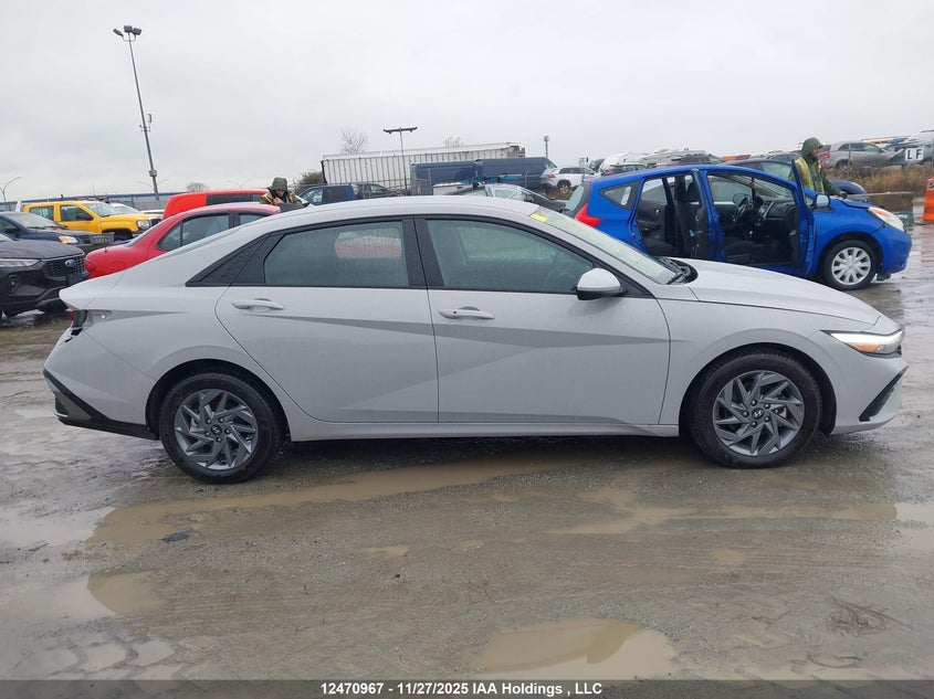 KMHLM4DG1SU004145 2025 HYUNDAI ELANTRA photo no. 14