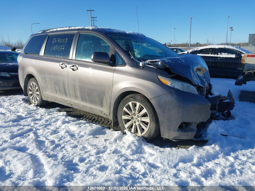 5TDJK3DC7DS051177 2013 TOYOTA SIENNA photo no. 4