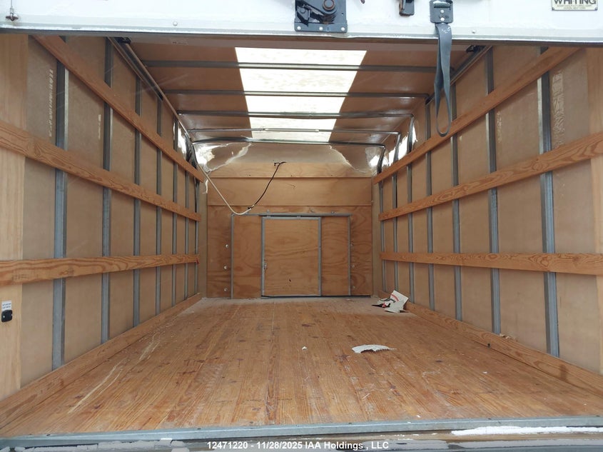 1FDWE4FK5PDD07061 2023 FORD ECONOLINE photo no. 5