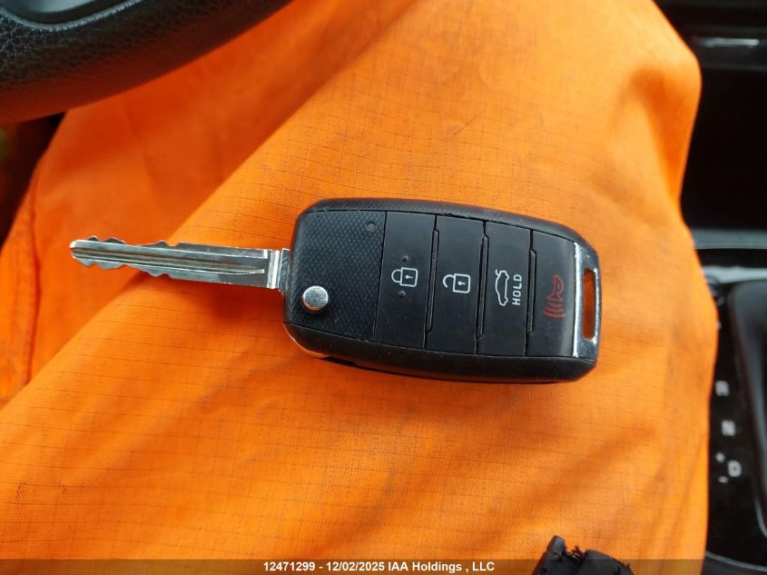 2017 Kia Forte 2.0L Ex/2.0L Ex Luxury/2.0L Lx+ VIN: KNAFK5A80H5733196 Lot: 12471299