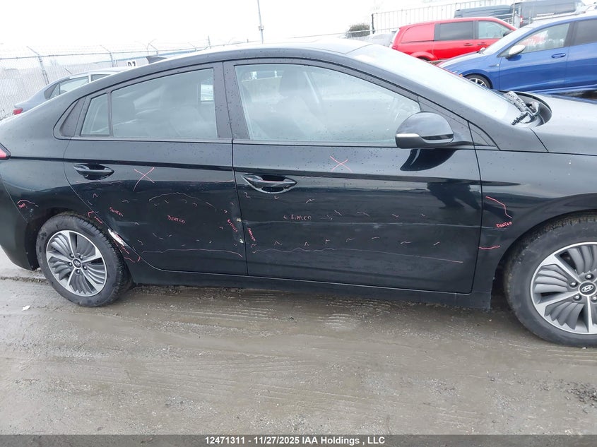 2021 Hyundai Ioniq Plug-In Hybrid Preferred VIN: KMHC65LD3MU261138 Lot: 12471311