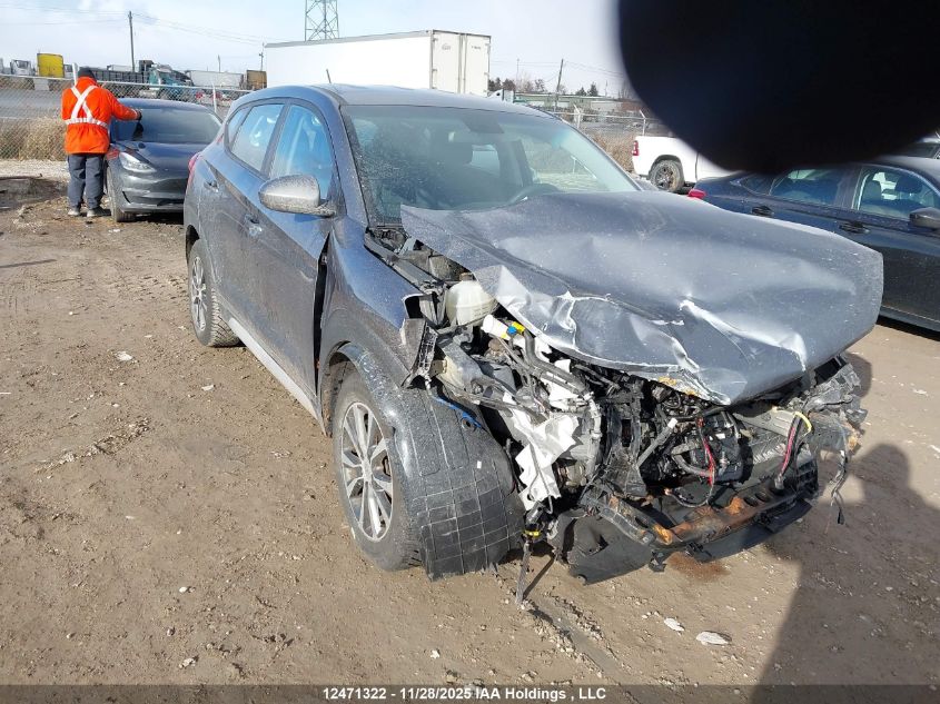 2018 Hyundai Tucson Base 2.0L VIN: KM8J23A45JU615876 Lot: 12471322