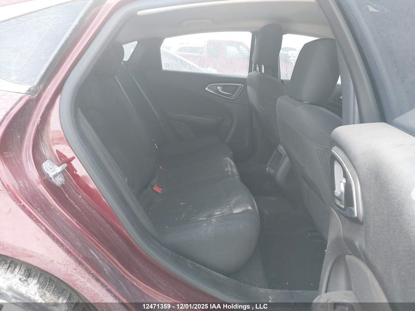 1C3CCCAB7GN143003 2016 CHRYSLER 200 photo no. 8