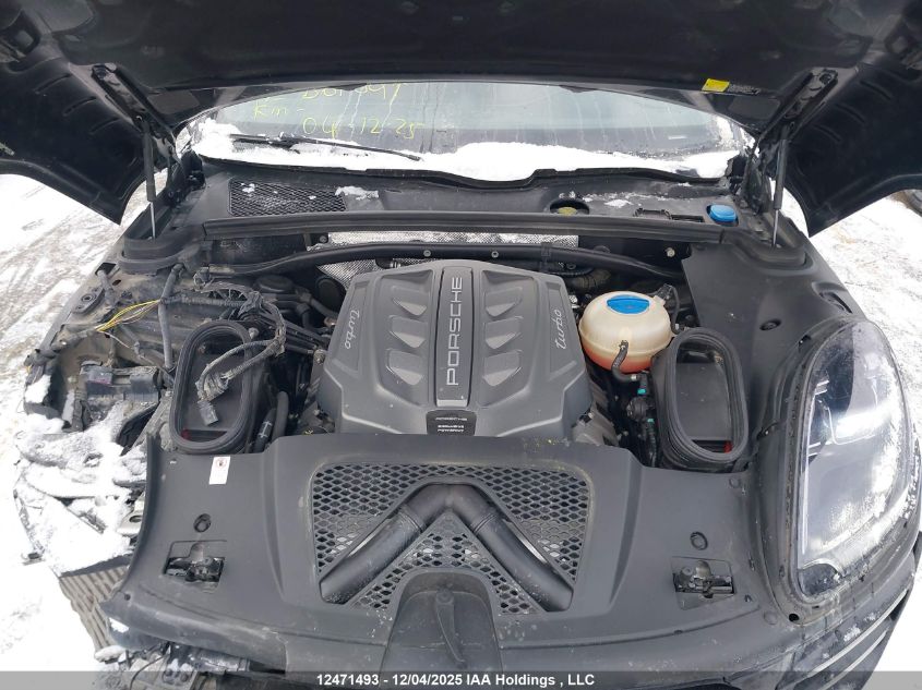 2017 Porsche Macan Turbo/Turbo W/Performance Package VIN: WP1AF2A58HLB61827 Lot: 12471493