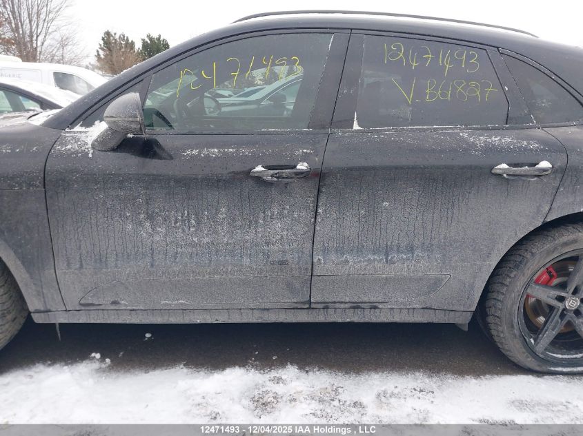 2017 Porsche Macan Turbo/Turbo W/Performance Package VIN: WP1AF2A58HLB61827 Lot: 12471493