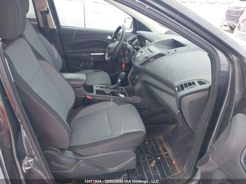 1FMCU0GDXHUE58106 2017 FORD ESCAPE photo no. 5