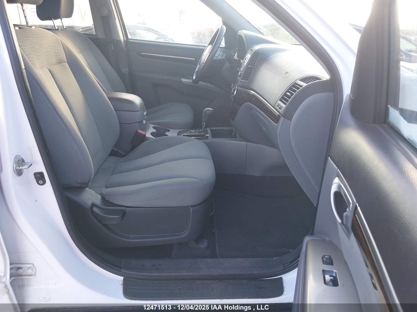 5XYZGDAG2BG015568 2011 HYUNDAI SANTA FE photo no. 5