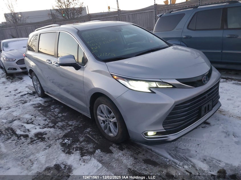 5TDGSKFC5PS104271 2023 TOYOTA SIENNA photo no. 2