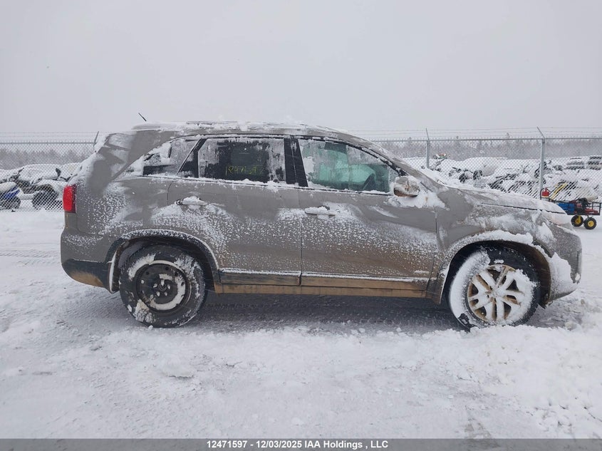 5XYKTCA64FG589402 2015 KIA SORENTO photo no. 14
