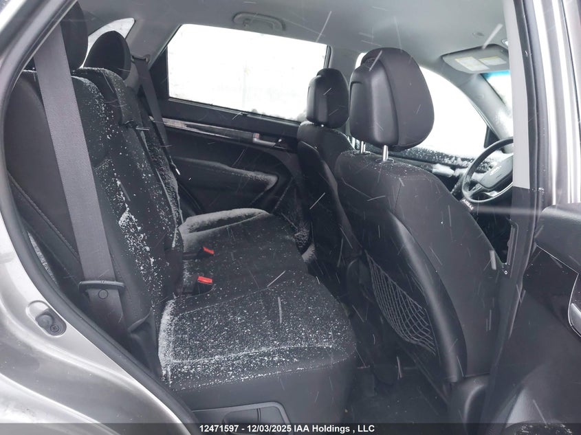 5XYKTCA64FG589402 2015 KIA SORENTO photo no. 8