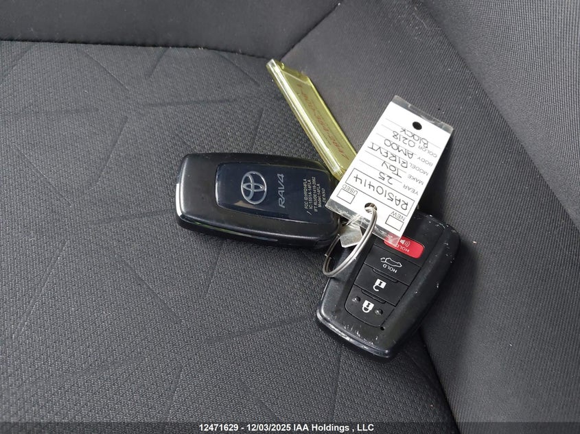 2T3R1RFV6SC510414 2025 TOYOTA RAV 4 photo no. 11