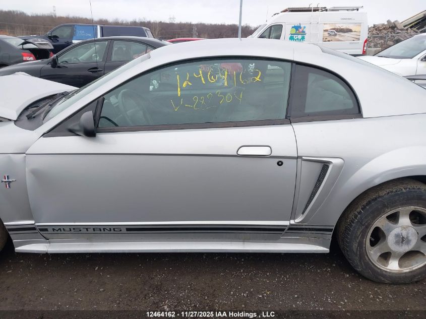 2000 Ford Mustang VIN: 1FAFP4044YF282304 Lot: 12464162X