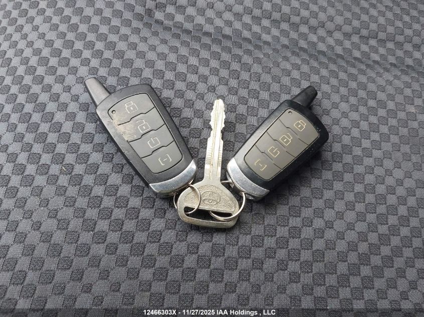 2007 Toyota Yaris VIN: JTDBT923871036146 Lot: 12466303X