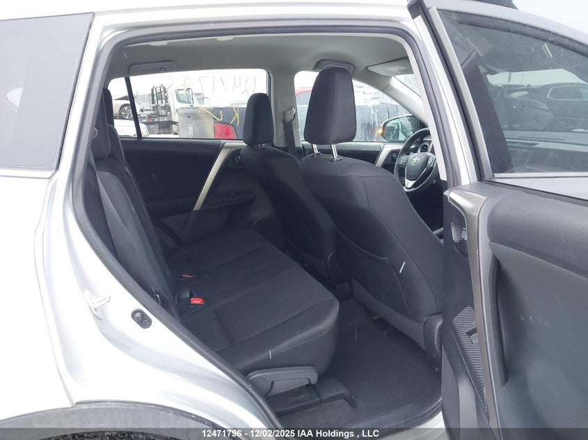 2T3BFREV1FW259326 2015 TOYOTA RAV 4 photo no. 8