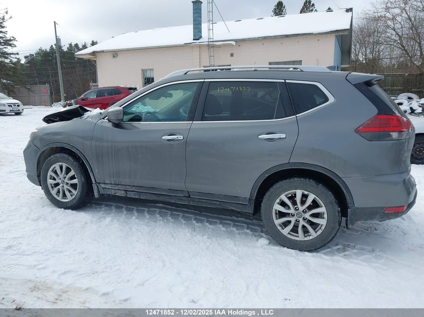 5N1AT2MT7HC740372 2017 NISSAN ROGUE photo no. 14