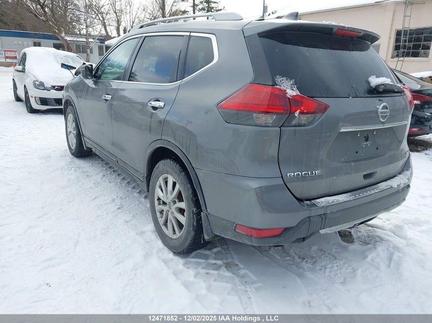 5N1AT2MT7HC740372 2017 NISSAN ROGUE photo no. 3