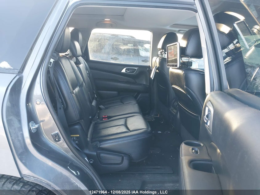 5N1DR2MM0HC671996 2017 NISSAN PATHFINDER photo no. 8