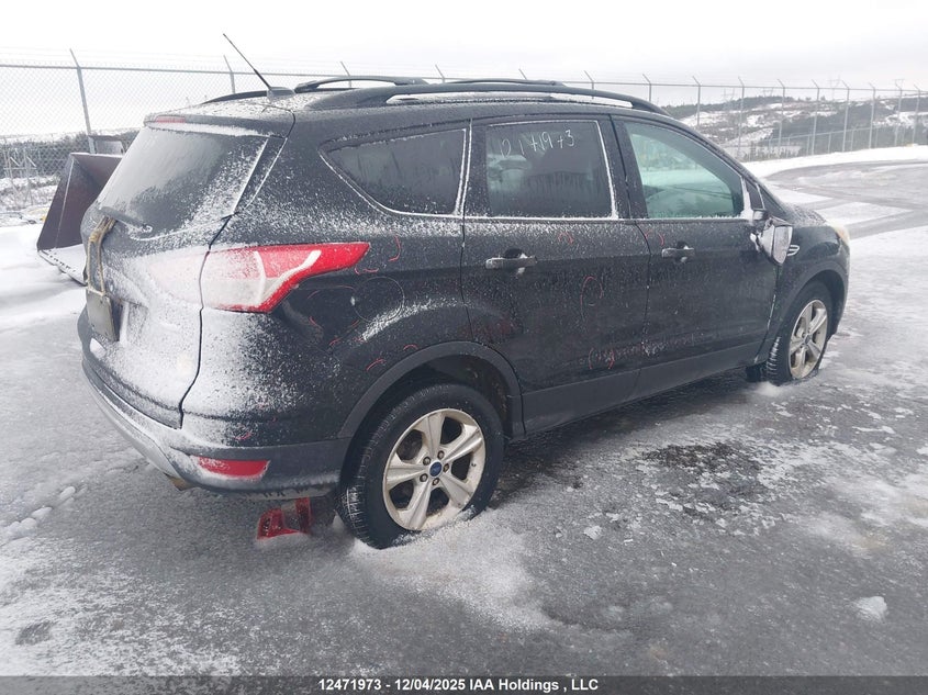 1FMCU9FX0GUA78562 2016 FORD ESCAPE photo no. 4