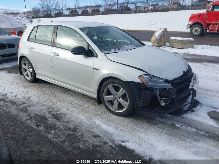VOLKSWAGEN GOLF R