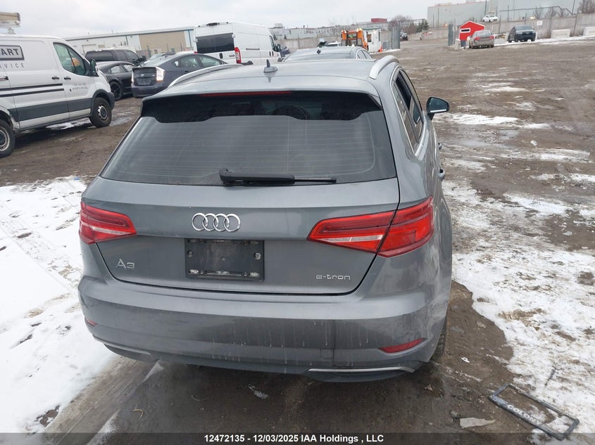 WAUUPBFF8JA108511 2018 AUDI A3 photo no. 16