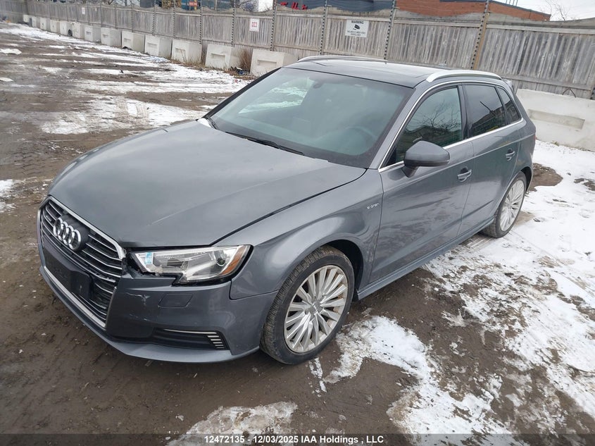 WAUUPBFF8JA108511 2018 AUDI A3 photo no. 2