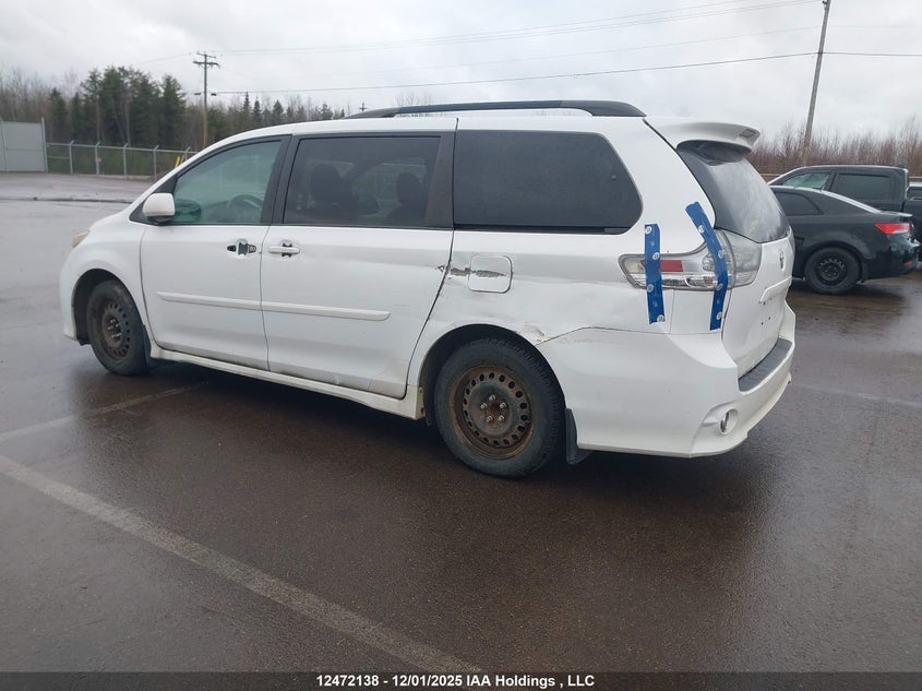 5TDXK3DC2CS257550 2012 TOYOTA SIENNA photo no. 3