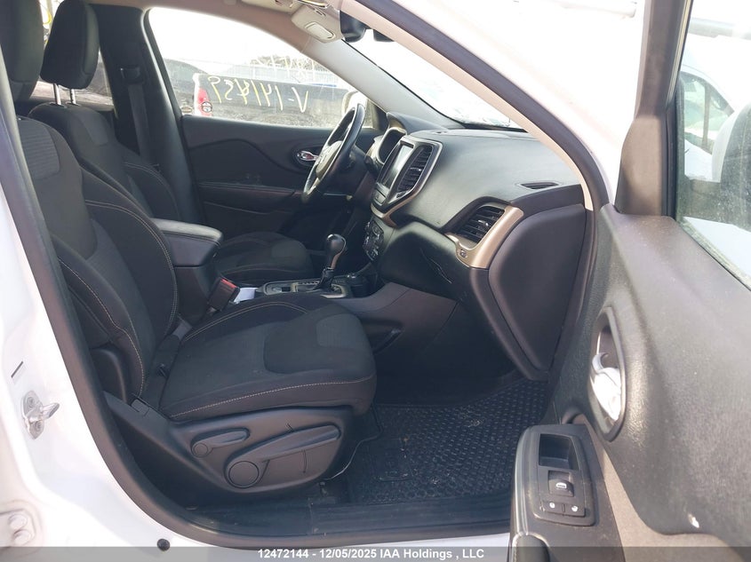 1C4PJMCS7GW141459 2016 JEEP CHEROKEE photo no. 5