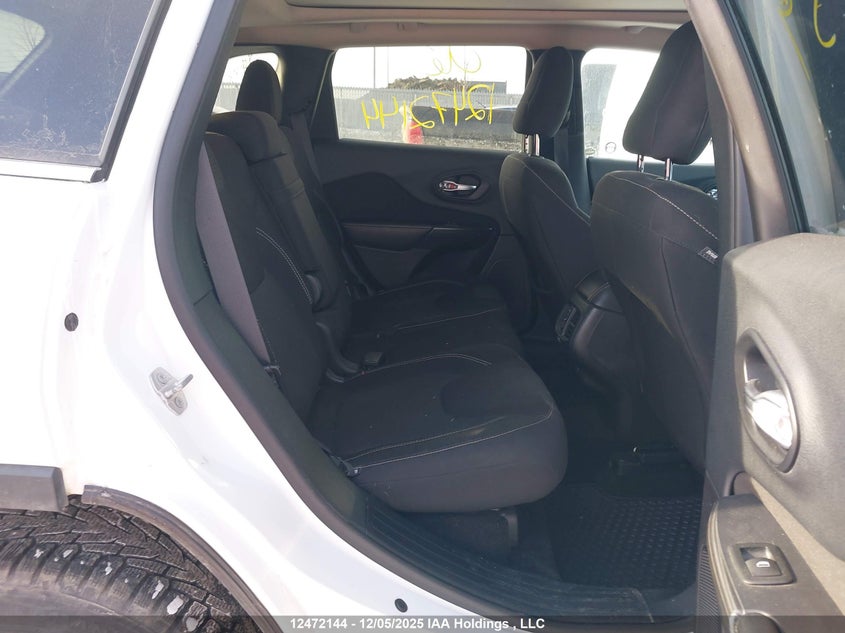 1C4PJMCS7GW141459 2016 JEEP CHEROKEE photo no. 8