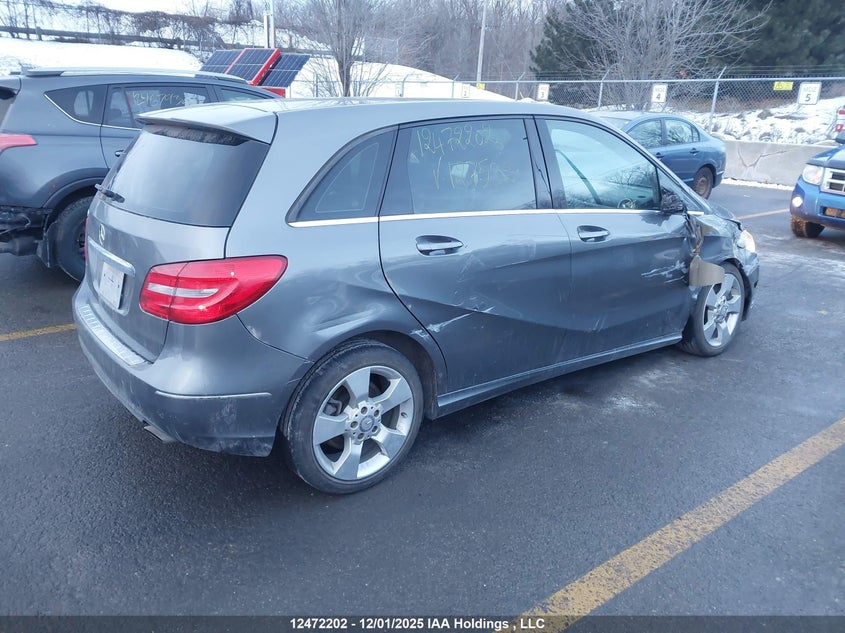 WDDMH4EB2DJ127592 2013 MERCEDES-BENZ B-KLASSE photo no. 4
