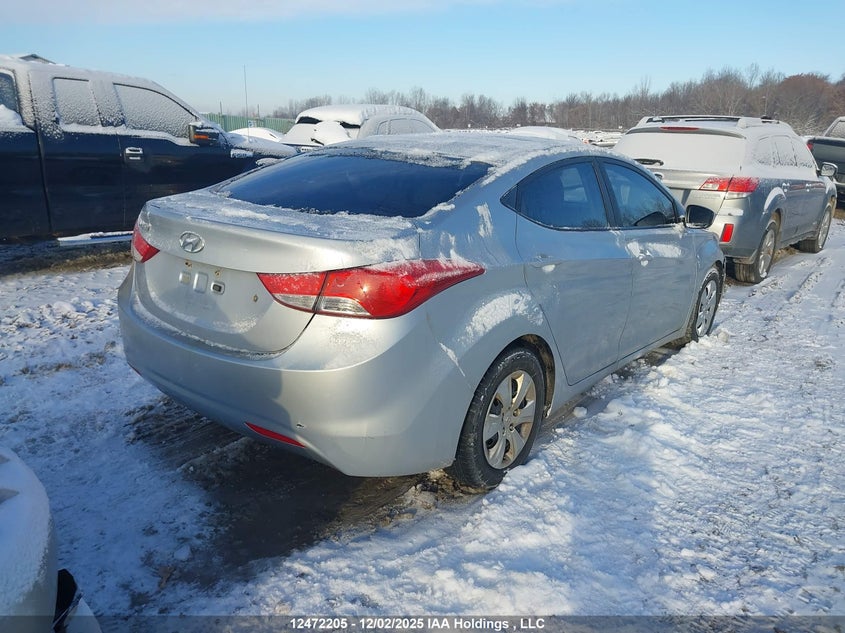 5NPDH4AE2DH298135 2013 HYUNDAI ELANTRA photo no. 4