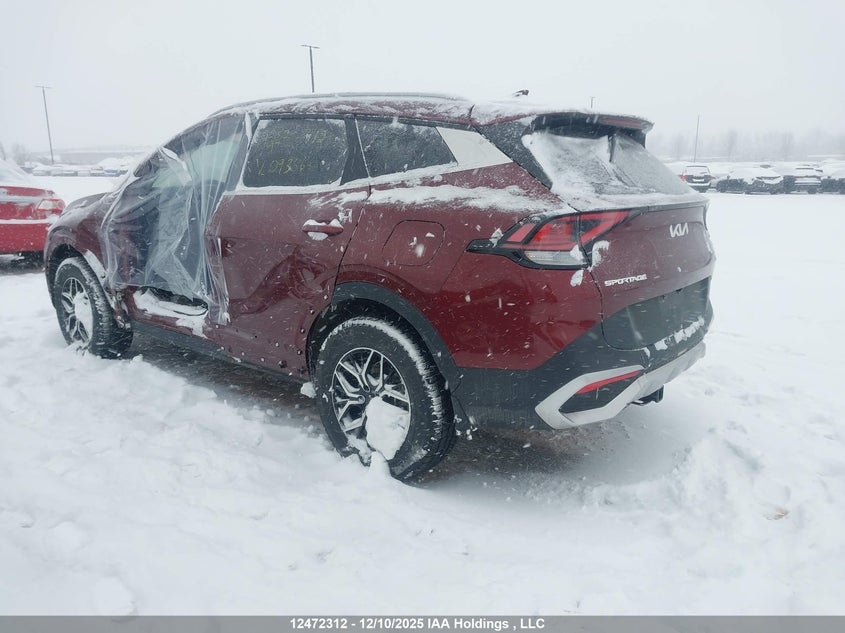 KNDPUCAF4P7093663 2023 KIA SPORTAGE photo no. 3