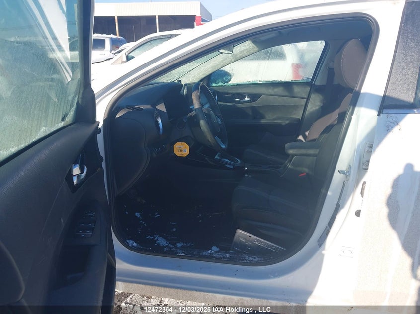 3KPF34AD8NE480832 2022 KIA FORTE photo no. 5