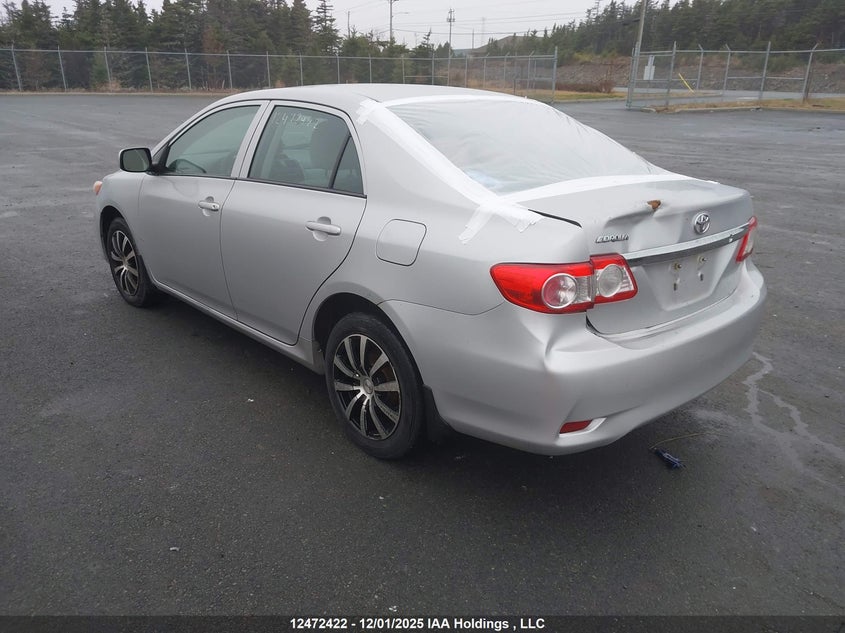 2T1BU4EE2DC076288 2013 TOYOTA COROLLA photo no. 3