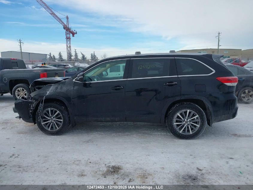 2019 Toyota Highlander Se/Xle VIN: 5TDJZRFH3KS733915 Lot: 12472453